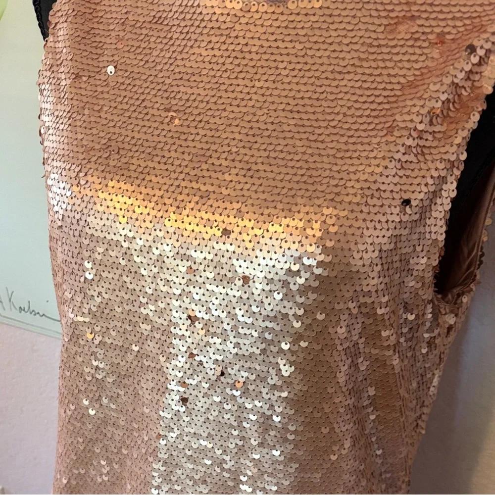 New dress size medium - Picture 2 of 8